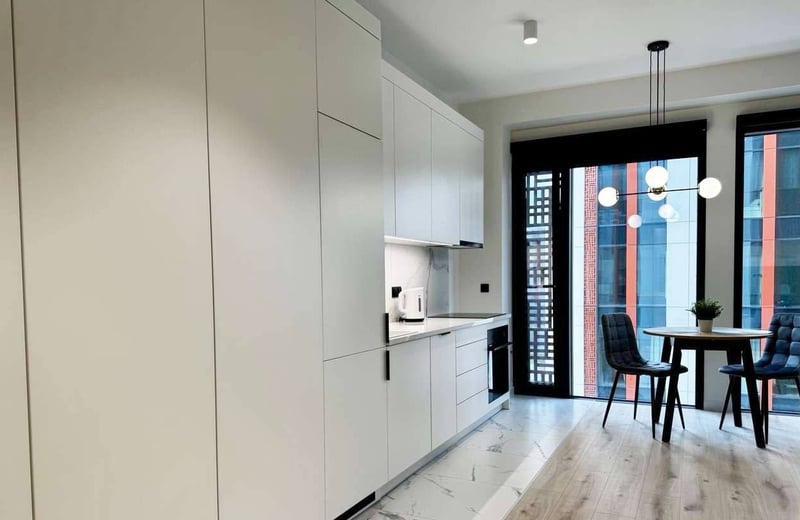 Alquiler de un elegante apartamento de 1 habitación, 32 m², Wola, Varsovia, Polonia